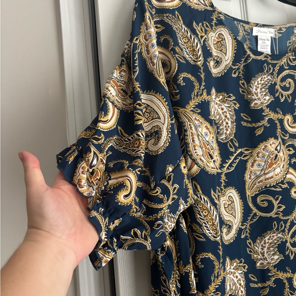 Chic Paisley Women's Blouse - Navy and Gold - Picture 2 of 4